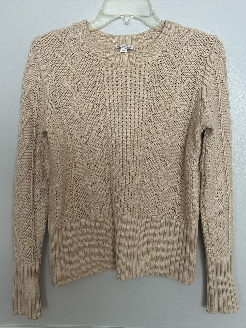 GAP Women's Cable Crewneck Sweater in Beige